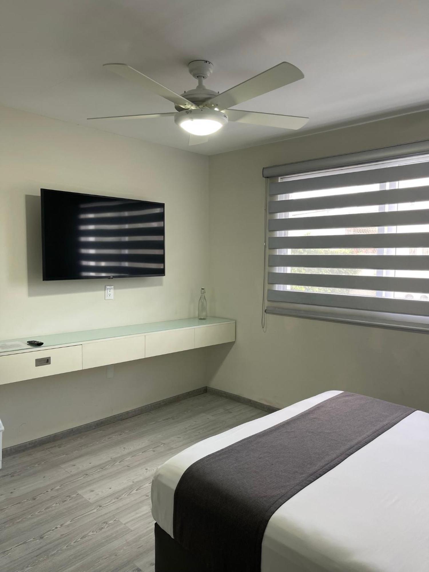 Апарт отель Constanza Lofts Executives En Zapopan Jalisco Экстерьер фото